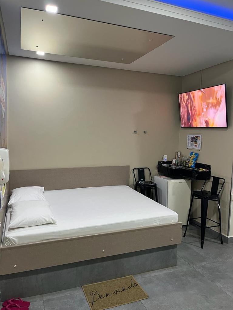 Motel Drive In T - Prolongamento Da Avenida Getulio Vargas Facil Acesso Ao Shopping Patio Chapecó Kültér fotó